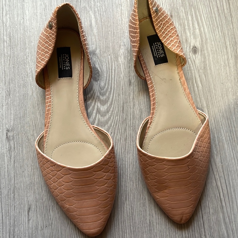 Jones New York slip on , peach color